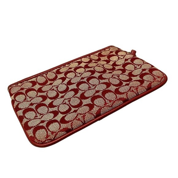 Auth COACH - Red Jacquard Leather Pouch - Picture 7 of 9